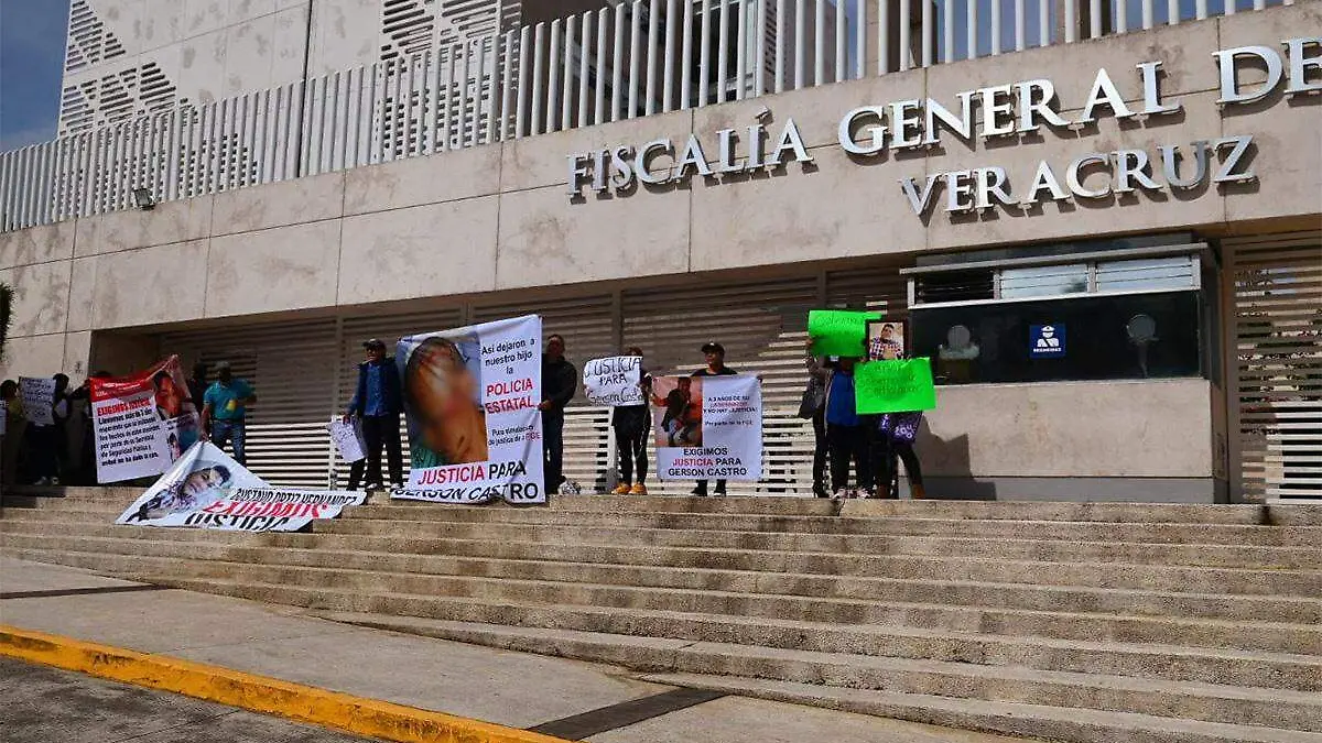 Manifestación de familiares de jóvenes asesinados en cuartel